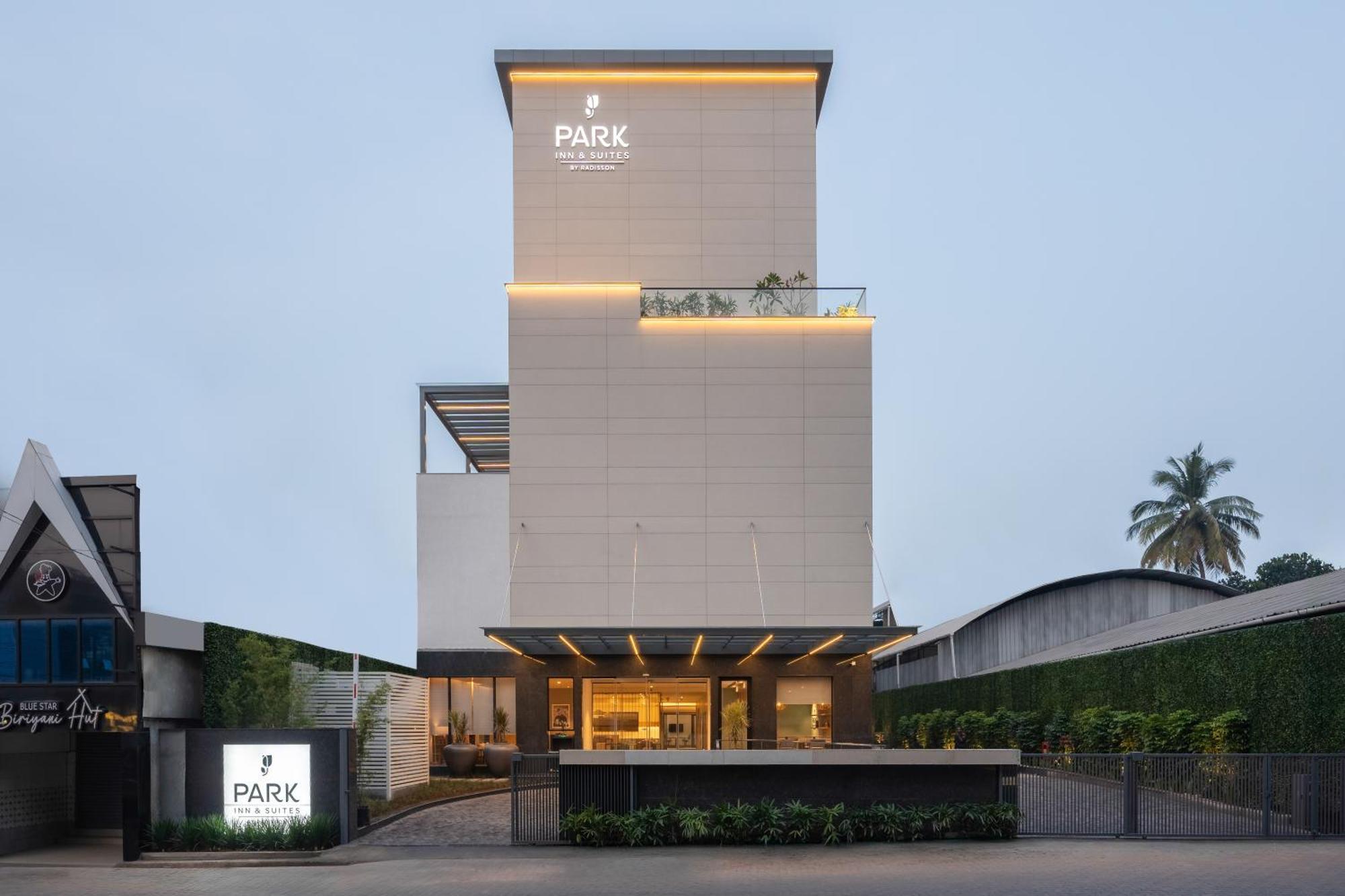 Park Inn & Suites By Radisson Thrissur East Fort Eksteriør billede