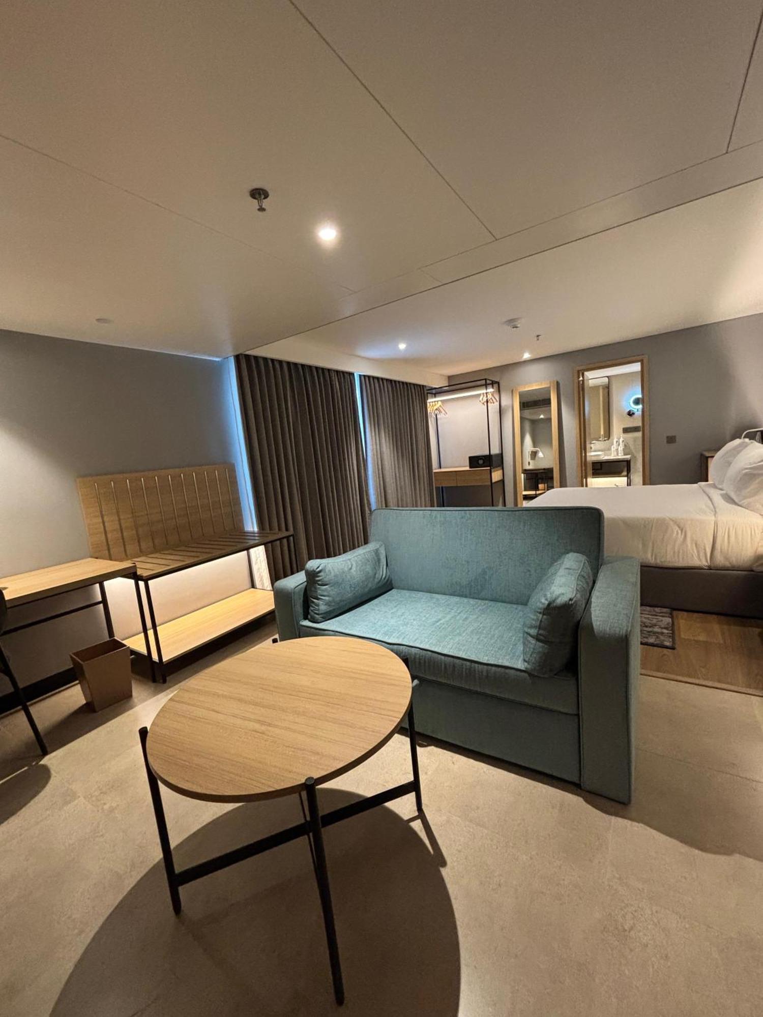 Park Inn & Suites By Radisson Thrissur East Fort Eksteriør billede