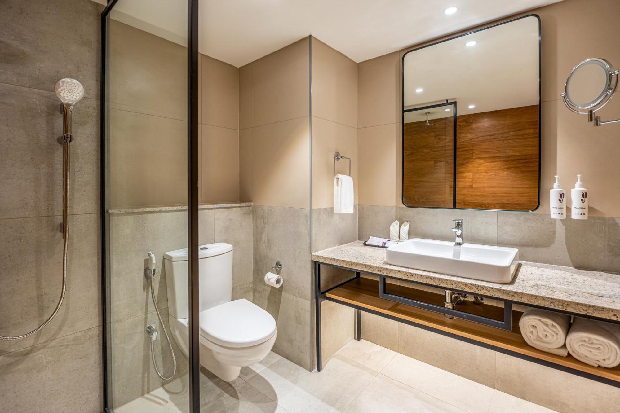 Park Inn & Suites By Radisson Thrissur East Fort Eksteriør billede